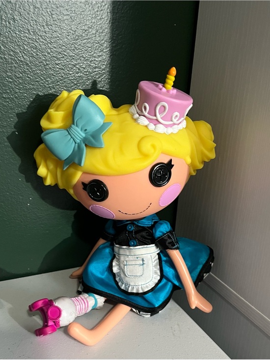lalaloopsy Other - Lalaloopsy candle slice O’cake with pickles outfit